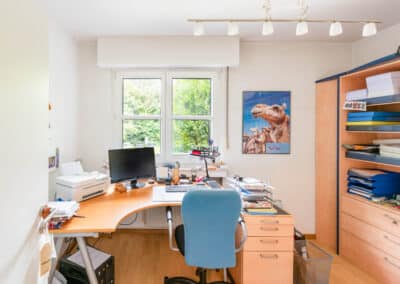 Büro zum moderniserten Reihenhaus mit großem Raumangebot in Duisburg-Hochheide am Uettelsheimer See