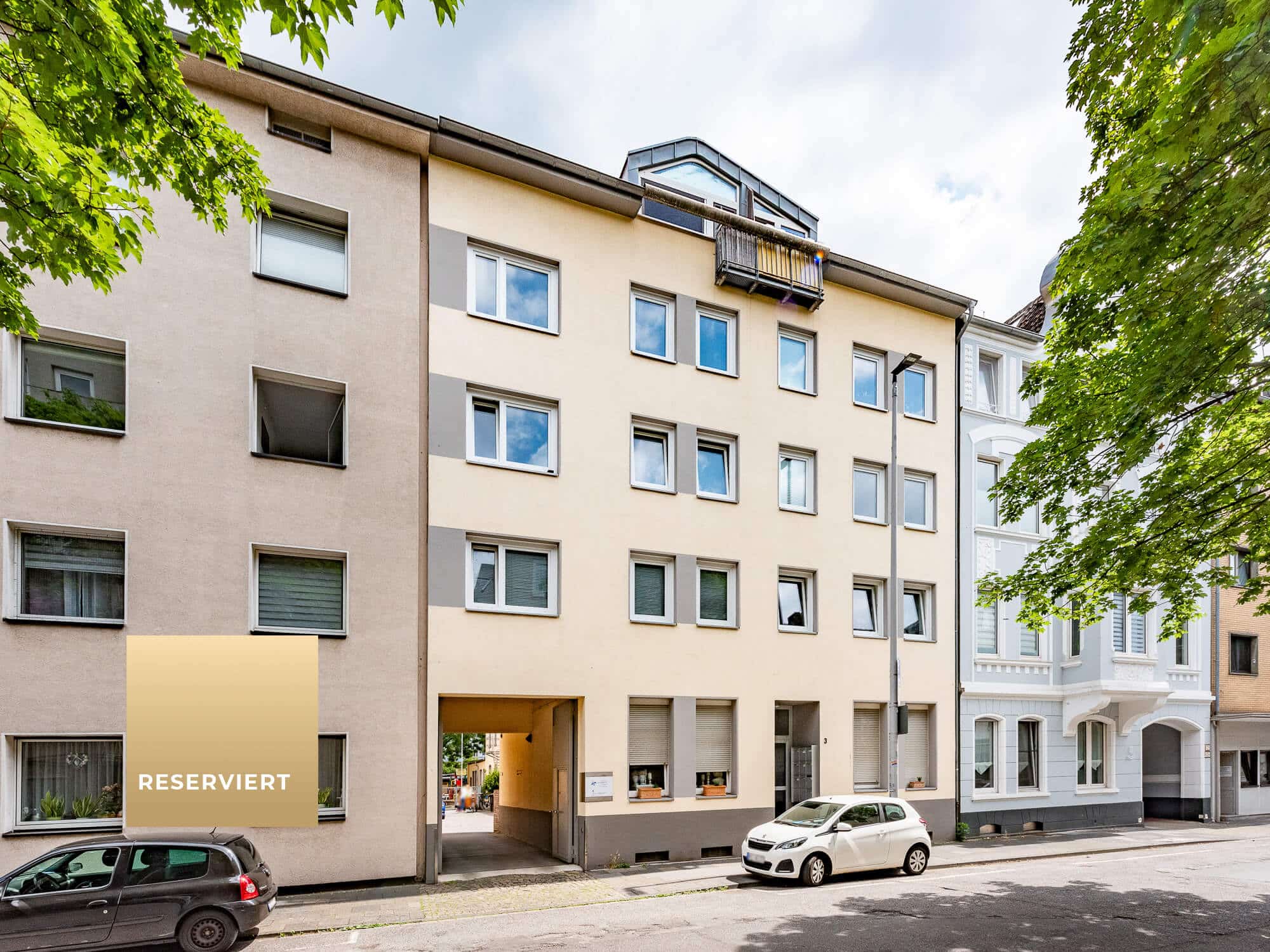 gepflegtes und langfristig werthaltiges Anlagepaket, bestehend aus einem großzügigen Mehrfamilienhaus mit insgesamt 9 vermieteten Wohneinheiten, einer langfristig vermieteten Kindertagesstätte