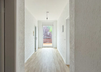 Diele zur großzügigen 2,5-Zimmerwohnung mit Loggia und Balkon in bester Lage von Duisburg-Duissern