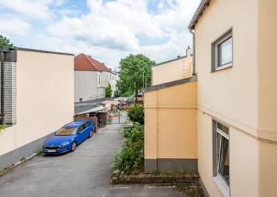 Durchfahrt zur Gewerbefläche Kita, vermietete Einheiten, Kapitalanlahe, Duisburg-Neudorf