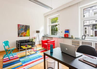 Empfnagsbereich innerhalb der Bestandsimmobilie im Duisburger Wasserviertel, direkt am Innenhafen gelegen, als Studierendenwohnheim, zur Kurzzeitvermietung oder als Boutiquehotel nutzbar