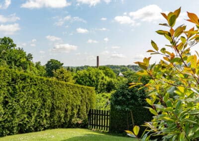 Garten mit Blick ins Grüne zu der Kapitalanlage mit Mietern zum Kauf in guter Lage von Mülheim-Sarn