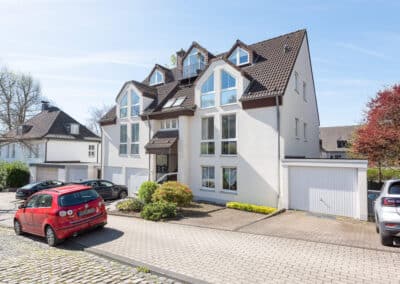Freistehendes Haus mit schöne Eigentumswohnung in allerbester Stadt Lage von Duisburg