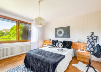 Schlafzimmer zum einseitig angebauten Bungalow mit ausbaufähigem Dachgeschoss in Gladbeck-Rosenhügel