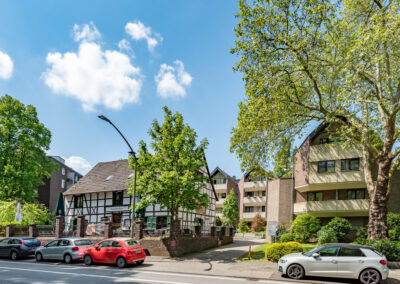 Zugang zu den Häusern hinter der Duisburger Lindenwirtin