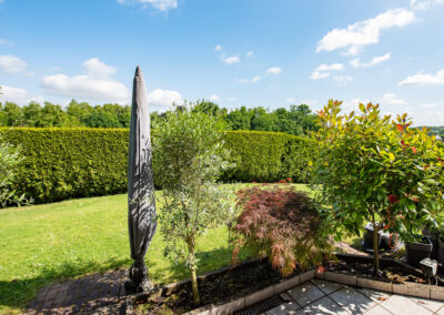 Terrasse und Garten zur vermieteten Eigentumswohnung in Mülheim-Saarn zum Kauf