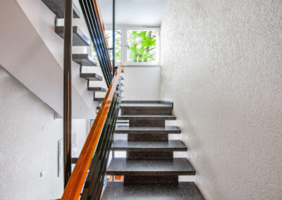 Treppenhaus der Eigentumswohnanlage im Meerbusch, nähe Düsseldorf zum Kauf