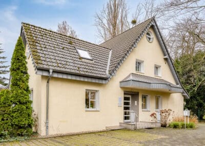 Vorderansicht zur Arztpraxis Dinslaken Zentrum, Immobilien Hempel, Immobilienmakler für Duisburg, Umgebung und das Ruhrgebiet