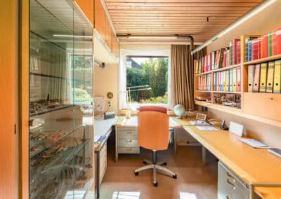 rechtes Kinder- oder Arbeitszimmer zum freistehenden Architektenbungalow mit fantastischer Fernsicht in bester Randlage von Düsseldorf-Angermund