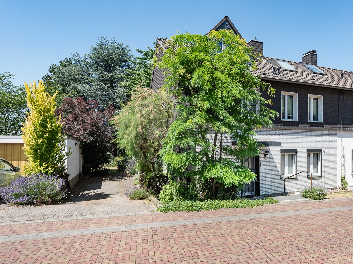 Lust auf Gemeinschaft Mehrgenerationenhaus mit grossem Garten in