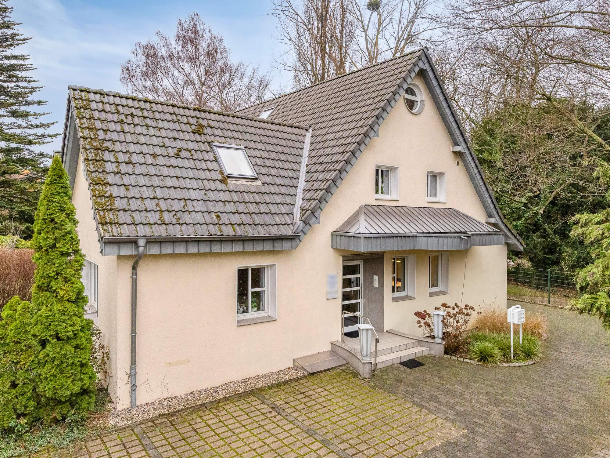 Feine Praxisfläche für Psychotherapie oder medizinische Behandlungen in der Nähe der Dinslaken der Innenstadt